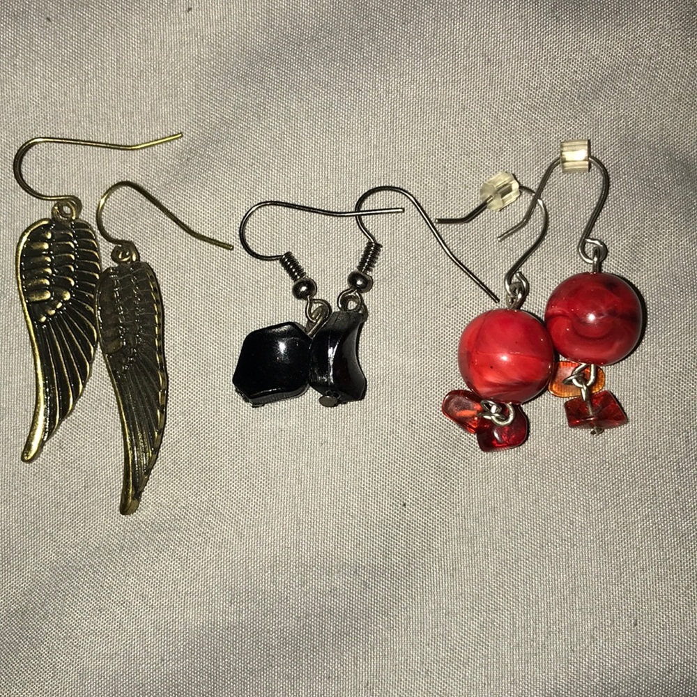 3 pairs of earrings. Bundle and save
